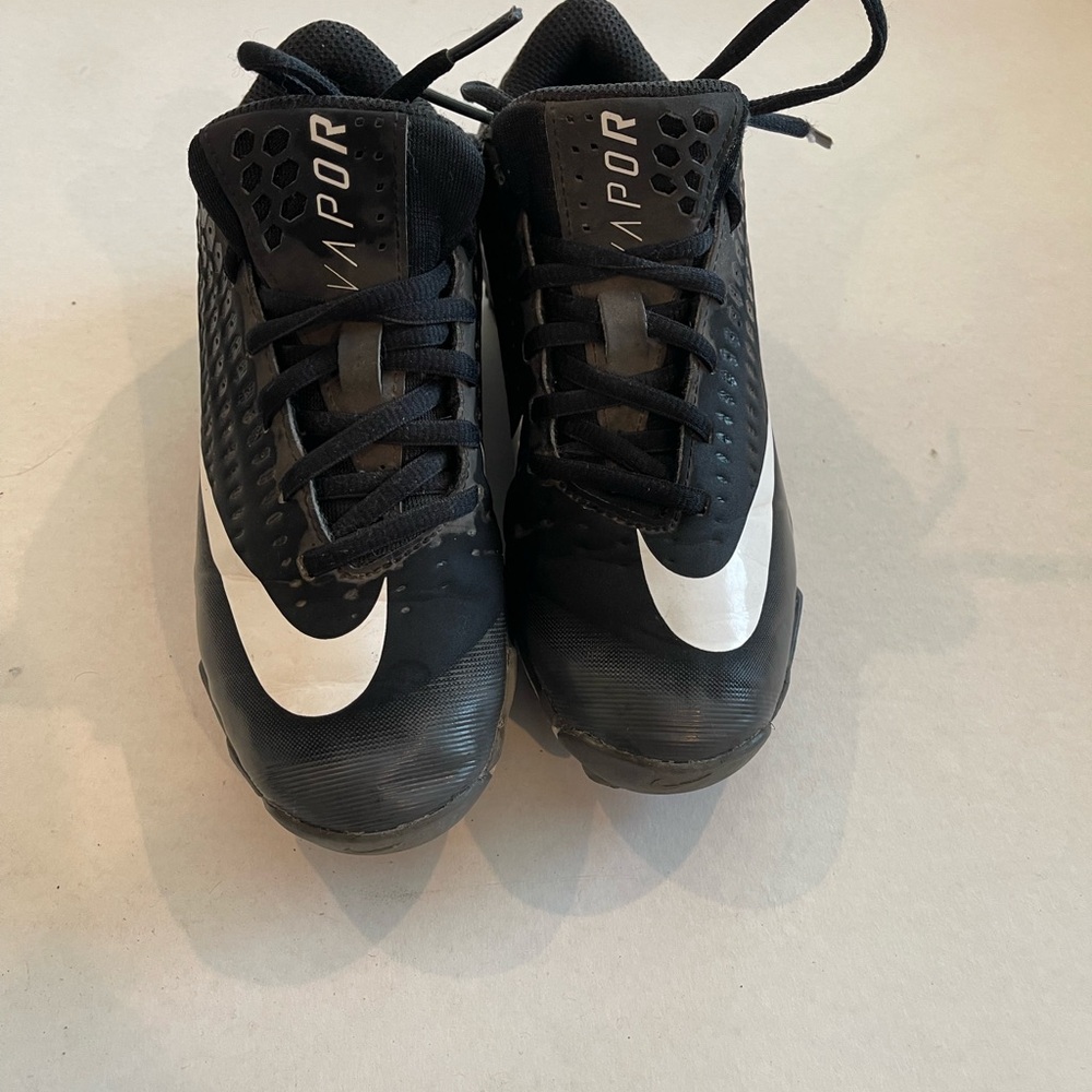 Youth Nike vapor maxx speed cleat